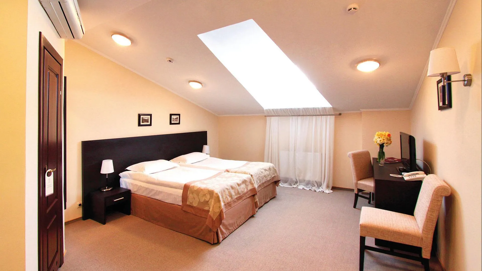 Optima Dworzec Lviv Otel