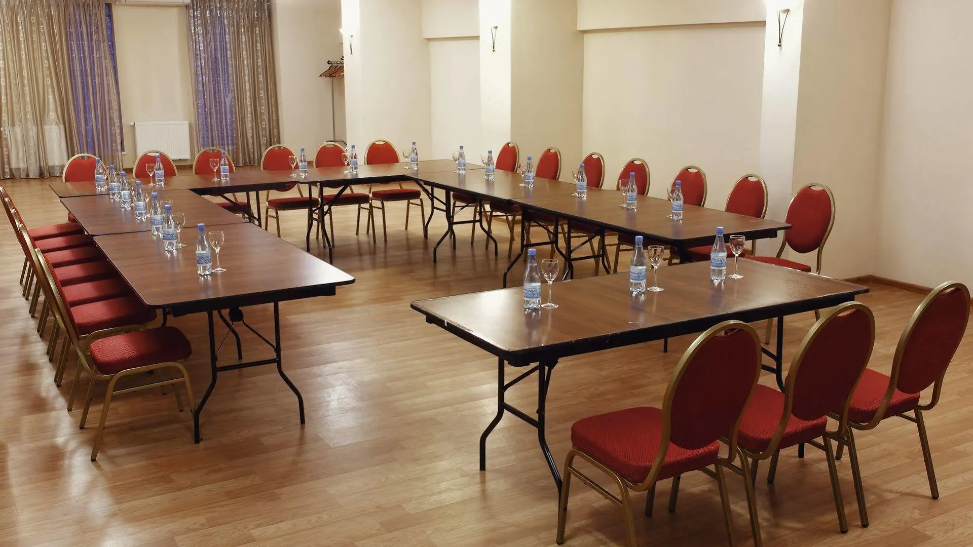 Optima Dworzec Lviv Otel Ukrayna